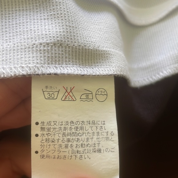 YouYou Statement Black and White Boxy Pocket Dress with Long Sleeves - Picture 12 of 15